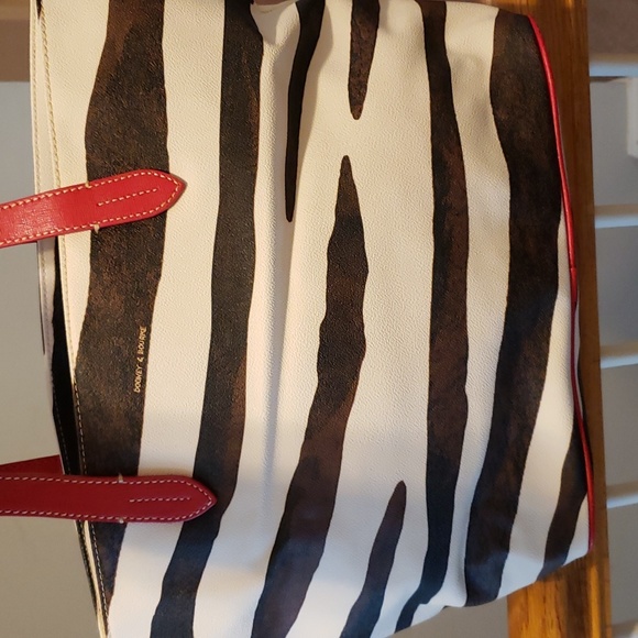 Dooney and Bourke zebra tote - Picture 5 of 16